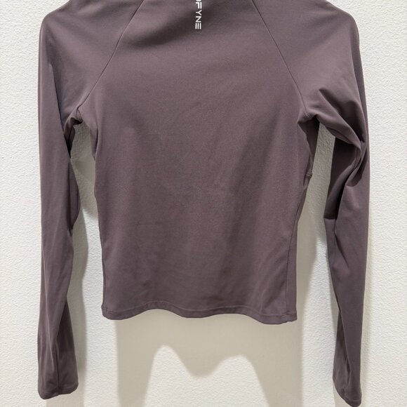 Dfyne Origin Long Sleeve V-Neck Top 'Mauve' - Picture 2 of 4